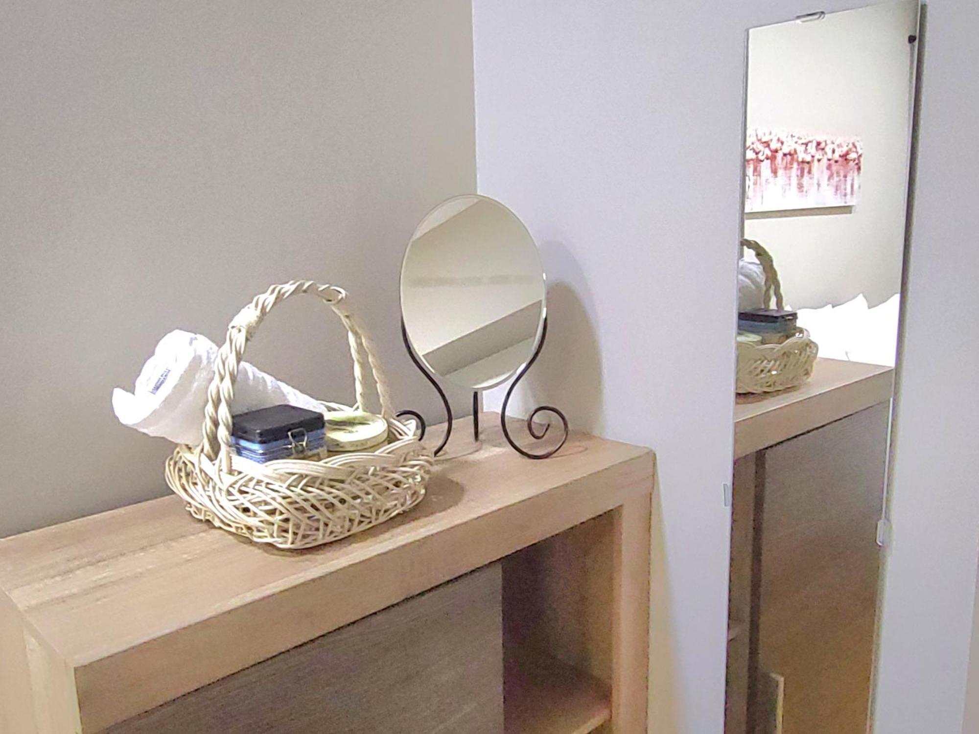 “zeus”, Stylish Luxury Business In The Heart Of Athens. Atenas