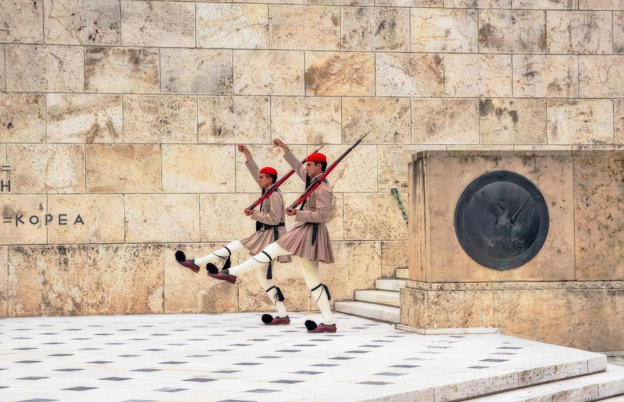 “zeus”, Stylish Luxury Business In The Heart Of Athens. * Atenas