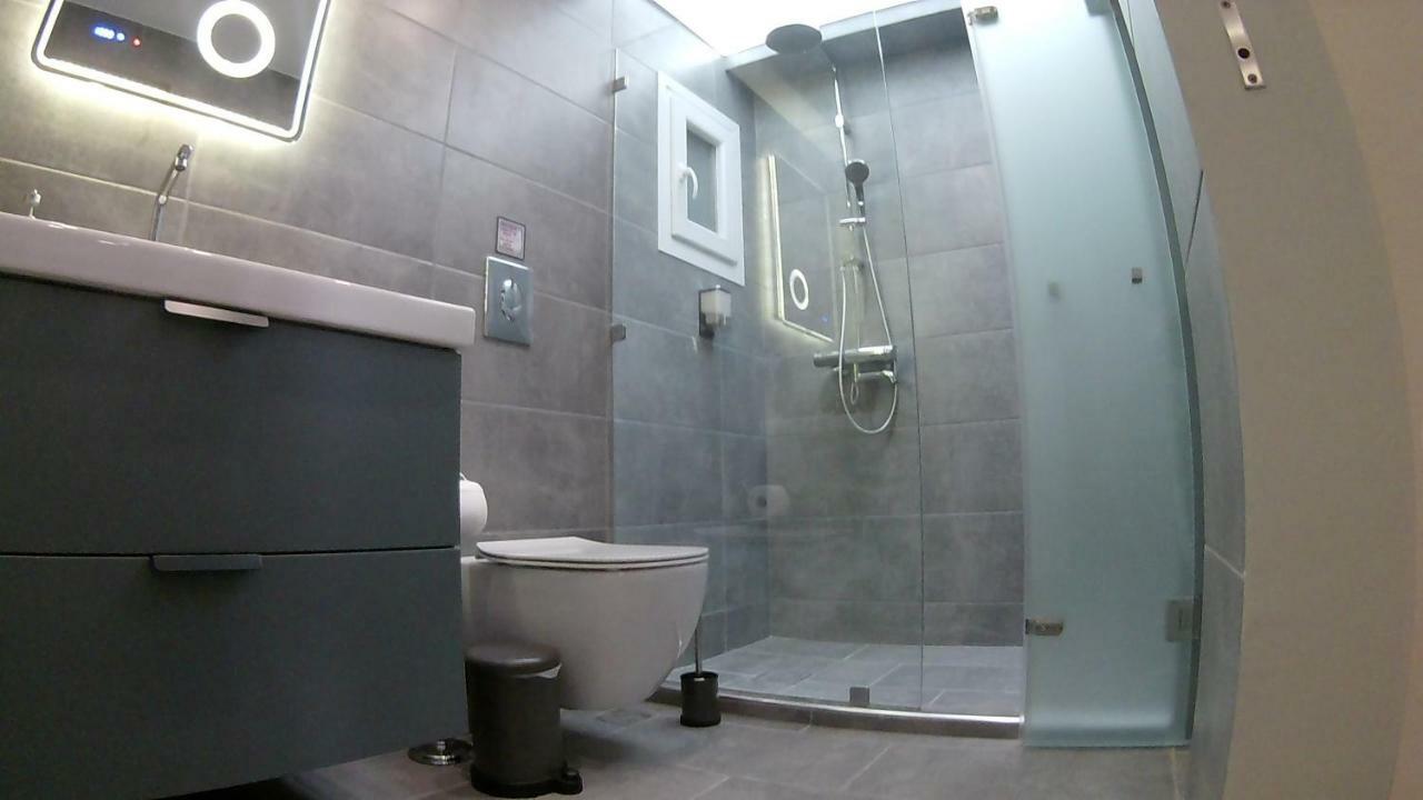 Apartamento “zeus”, Stylish Luxury Business In The Heart Of Athens. Atenas